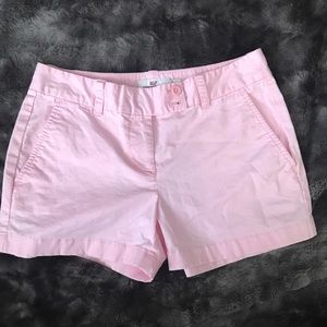 Pink vineyard vines shorts